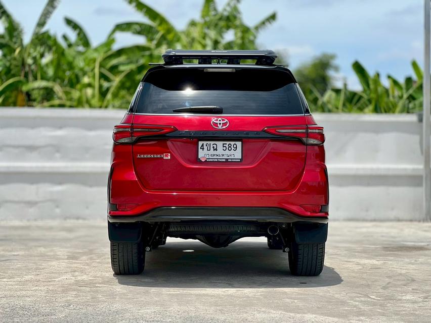 ปี 2023 TOYOTA FORTUNER, 2.4 LEGENDERรถมือเดียว สภาพสวย  3
