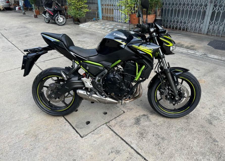 ขายถูกมาก Kawasaki Z 650 ปี 2020 รถสวยใหม่พร้อมใช้งาน