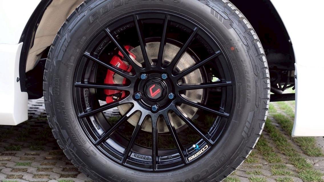 รหัสรถ KN5764 TOYOTA HILUX REVO รุ่น GR SPORT : เครื่องยนต์ 2.8 ดีเซล 2022 เกียร์ AUTO 11