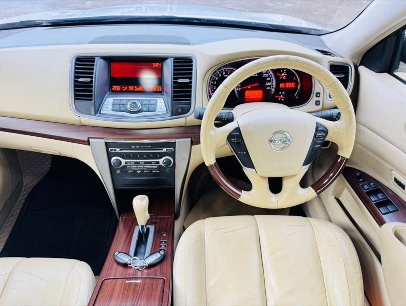 2010 เกียร์ออโต้ Nissan TEANA 2.5 250 XV V Sedan 9