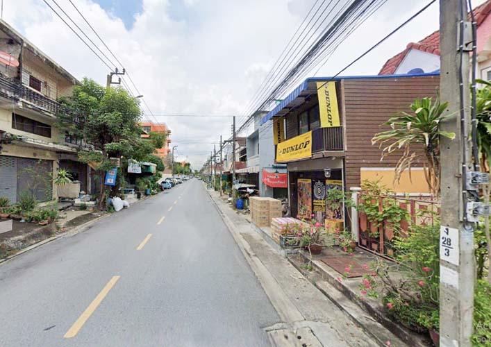 Th-118 : ทาวน์เฮ้าส์ 2 ชั้น 20 ตร.วา หลังมุม ต่อเติมเต็ม ซ.รามคำแหง 68 บางกะปิ 5