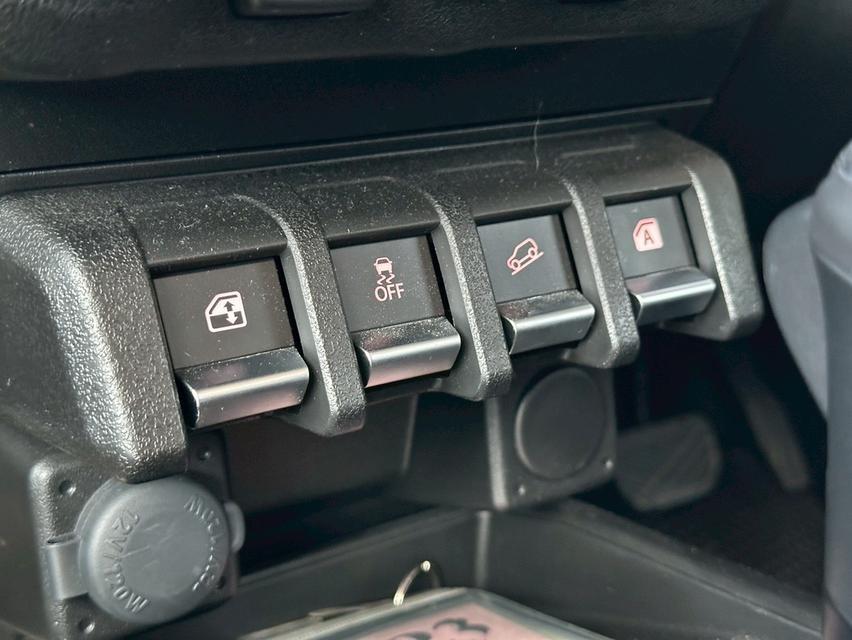 SUZUKI JIMMY 3 ประตู 1.5 Auto 4 WD 2024 18