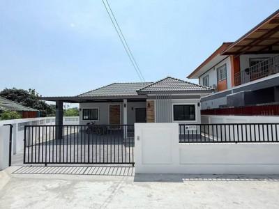 ให้เช่า/ขายบ้านเดี่ยวหนองมนชลบุรี ทำเลดี ใกล้ถนนสุขุมวิท 4 เลน 3 ห้องนอน | 2 ห้องน้ำ เฟอร์นิเจอร์พร้อม 1