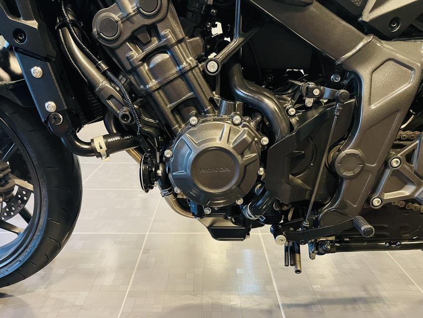 ขายด่วนรถบ้าน Cb650r/2023 รูปที่ 8