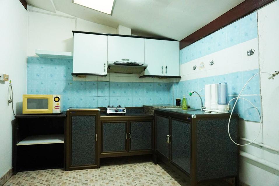 ให้เช่าบ้านติดรถไฟฟ้าสายสีม่วงราคาถูก มีแอร์ เฟอร์นิเจอร์ครบ 3