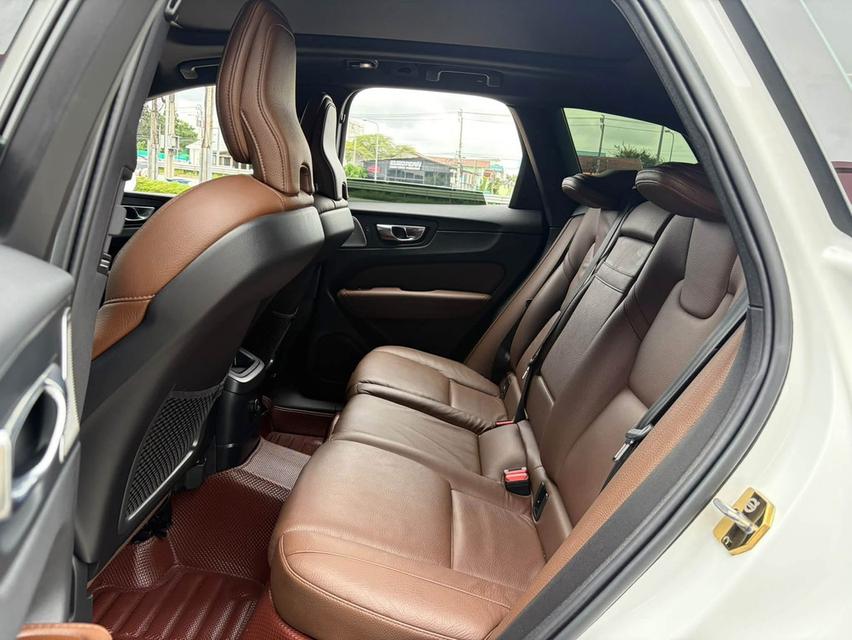 Volvo XC60 2.0Recharge T8 AWD ปี21 รูปที่ 15