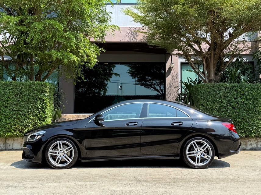 2017 BENZ CLA 250 AMG FACELIFT รถออกศูนย์ BENZ THAILAND รถวิ่งน้อย เข้าศูนย์ทุกระยะ รถไม่เคยมีอุบัติเหตุครับ รูปที่ 5