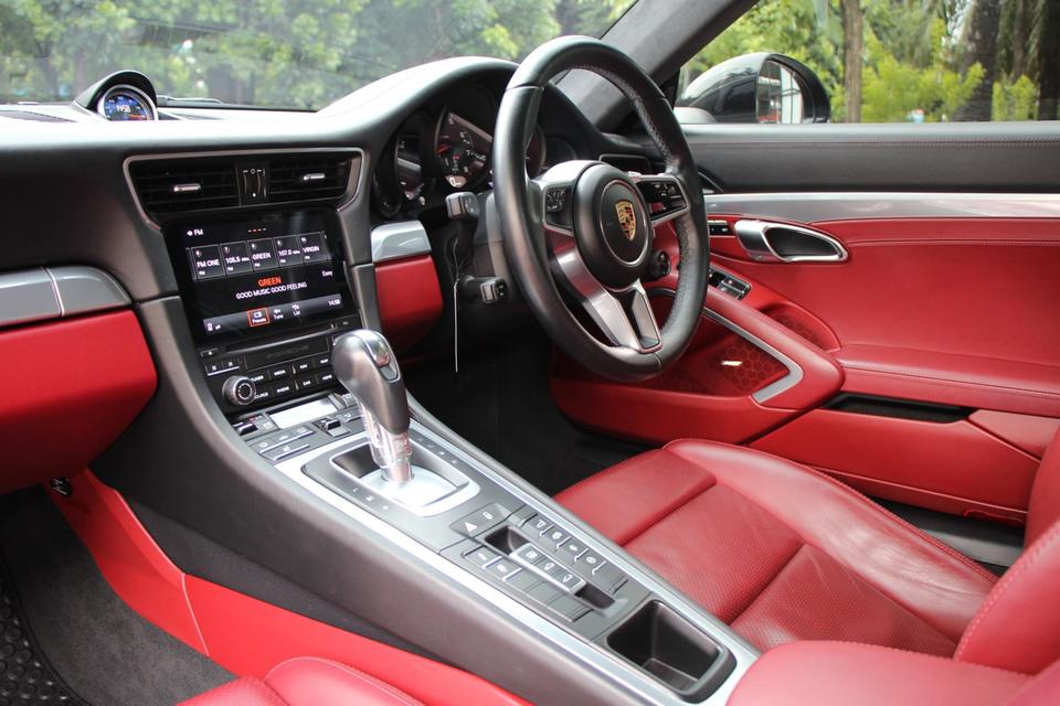 Porsche Carrera 991.2 coupe ปี 2017 20