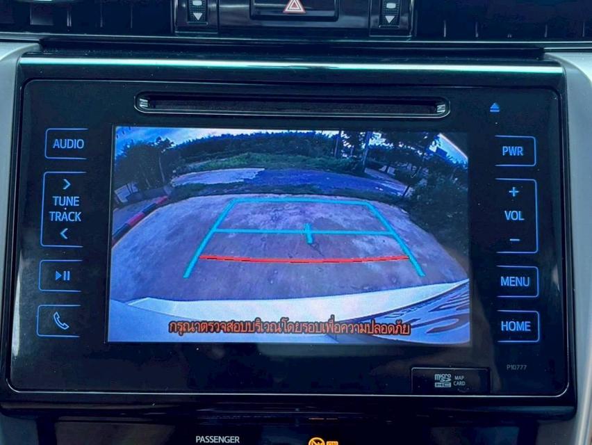 Toyota Fortuner 2.8 V 4WD ปี 2016 19