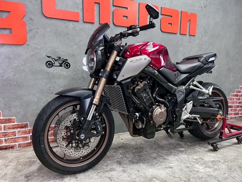 CB 650 R 4