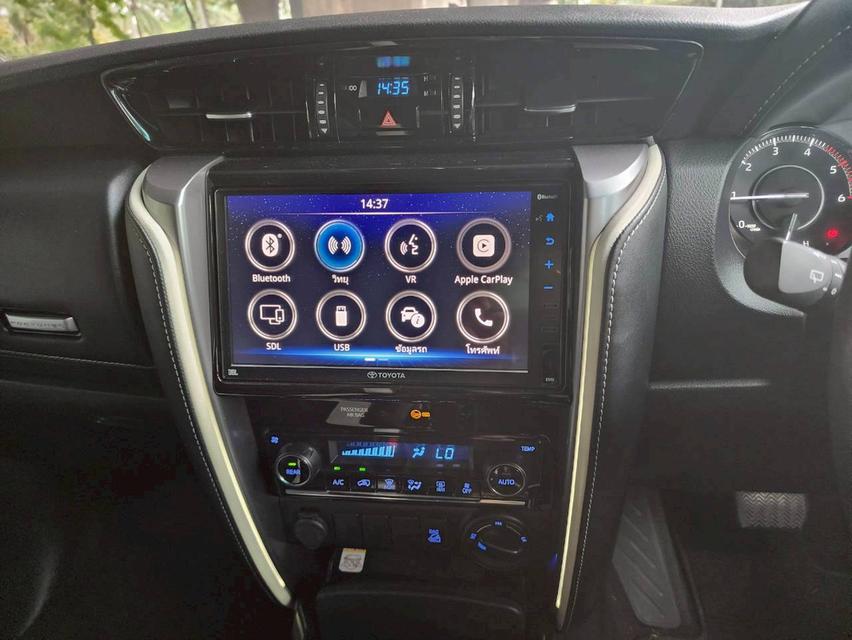 Toyota Fortuner 2.8 LEGENDER BLACK TOP 4WD AT ปี 2022 14