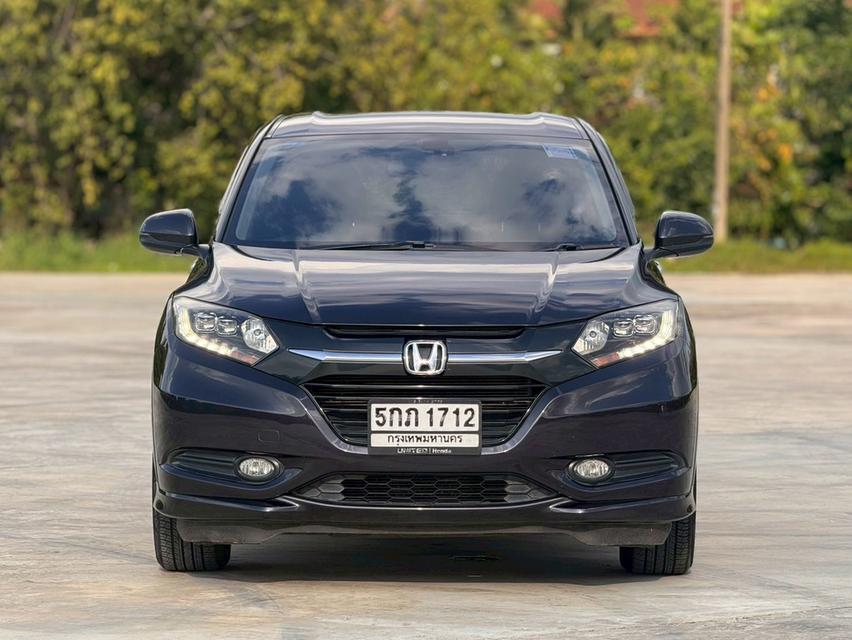 HONDA HRV 1.8 E Limited ปี 16 สีเทาดำ   ออโต้ สวยหรูสปอร์ตน่าขับมากๆ 