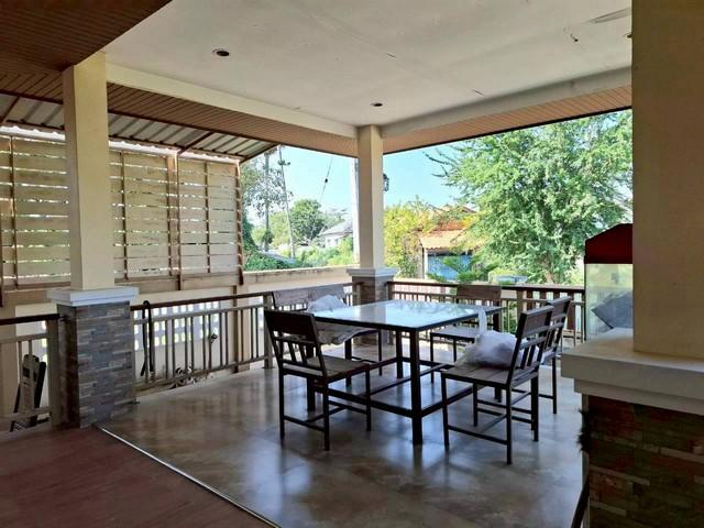 ขายที่ดินพร้อมสิ่งปลูกสร้าง อพาร์ทเม้นท์ + บ้านเดี่ยว เนื้อที่รวม 1 ไร่ 39 ตารางวา ในอำเภอบ้านลาด จังหวัดเพชรบุรี 8