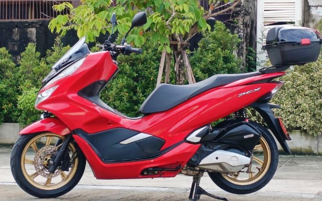 Honda PCX 150i สีแดง 3