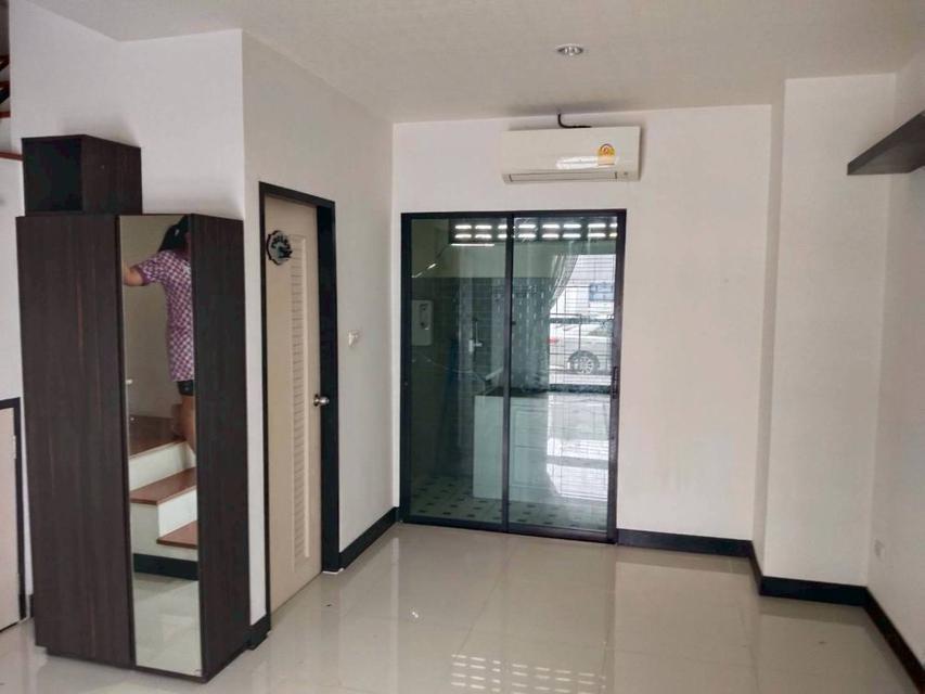 ขายทาวน์โฮม 3 ชั้น หมู่บ้านซิตี้พลัส หนองจอก 3 ห้องนอน 3 ห้องน้ำ ถ.ผดุงพันธ์ ติดตลาดสดหนองจอก ราคาถูกในย่านนี้ 13