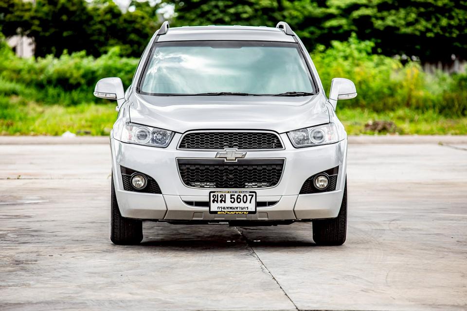 CHEVROLET Captiva 2.4 LT ปี 2012 เกียร์ออโต้ สีเทา Suv 7 ที่นั่ง 2