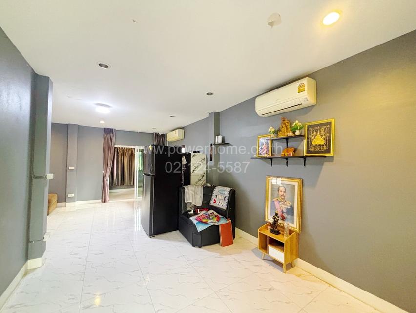 ที่ดิน พร้อมบ้านเดี่ยว 2 ชั้น 50 ตร.ว. ซอยเจียมเจริญ 6 ใกล้เซ็นทรัลเวสต์เกต ถนนกาญจนาภิเษก ต. บางคูรัด อ. บางบัวทอง จ. นนทบุรี 13