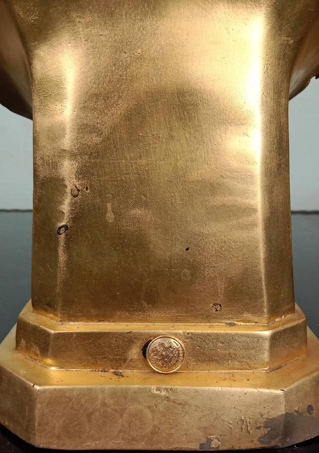 730.พระบรมรูปครึ่งพระองค์ในหลวงรัชกาลที่ 9 พระบาทสมเด็จพระปรมินทรมหาภูมิพลอดุลยเดช ทรงชุดฉลองพระองค์เต็มยศ รูปที่ 11