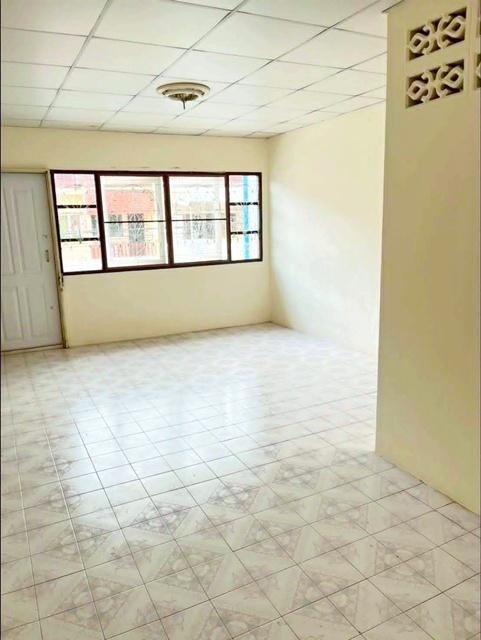 แหล่งชุมชน เพชรเกษม49-59 เดอะมอลล์ บางแค 1.4 กม. รร.บางแค 600 ม. 3 นอน 4 น้ำ ให้เช่าทาว์นเฮาส์ 3 ชั้น ช้อปปิ้ง หาของกินง 4