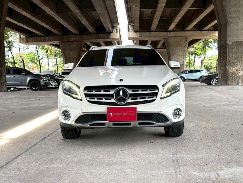 ขายรถ Benz GLA200 W156 ปี 2019 สีขาว เกียร์ออโต้ 2