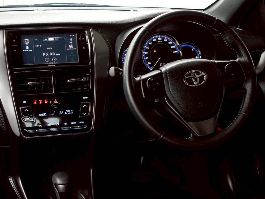 ขาย Toyota Yaris 1.2Sport ปี21 12