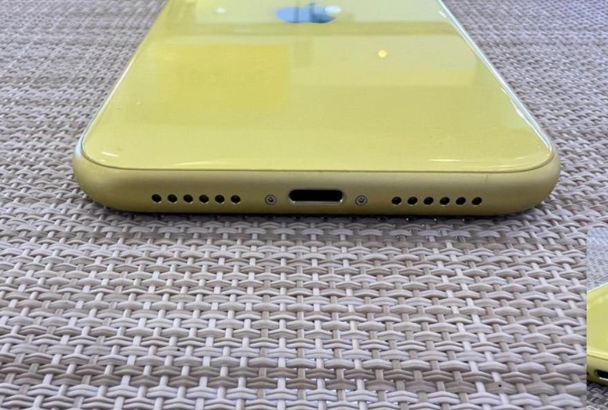 iPhone 11 สีเหลือง  6