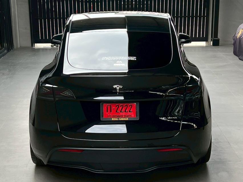 Tesla Model Y long Range AWD 9