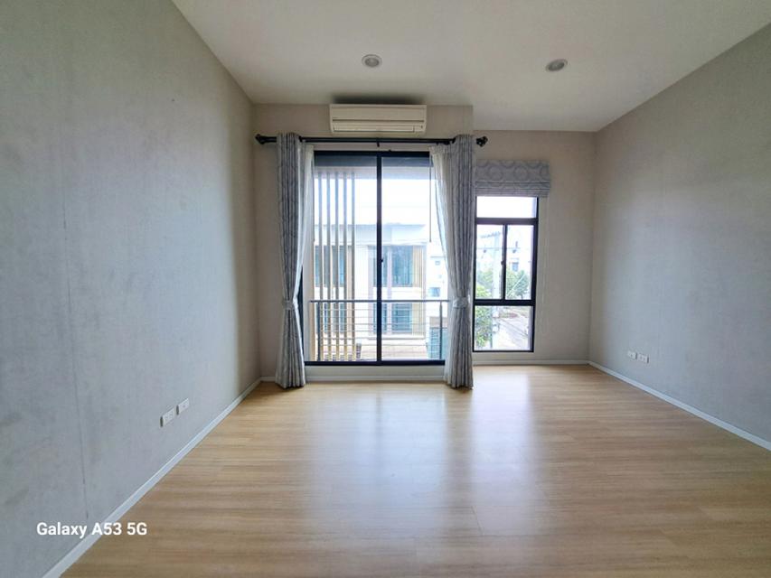 ขาย ทาวน์โฮม บ้านกลางเมือง กัลปพฤกษ์ ซ.ศาลธนบุรี 29-2 กำนันแม้น Baan Klang Muang Kalpapruek 134 ตรม 16.9 ตรว