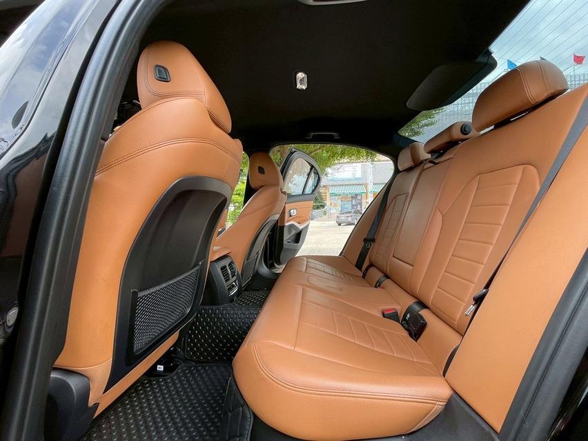รหัสรถ AP2114 🚩 BMW 320d M SPORT G20 สีดำ ปี 2021 10