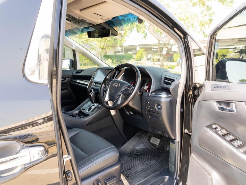 Toyota Alphard 2.5 SC Package ปี 2020 เลขไมล์ 112,xxx km. 13