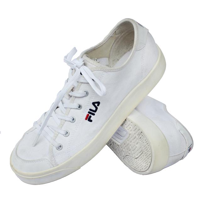 FILA รองเท้าผ้าใบมือสอง สีขาว สภาพสวย จัดส่งฟรี!!! เก็บปลายทาง 8