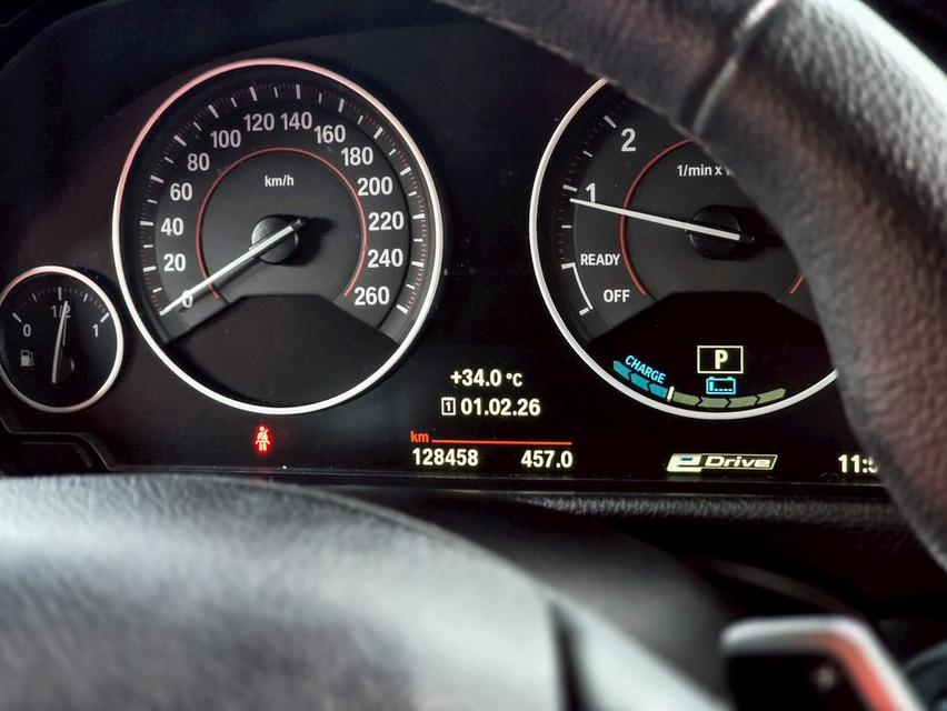 BMW 330e 2.0 Sport F30 Plug-in Hybrid รูปที่ 19