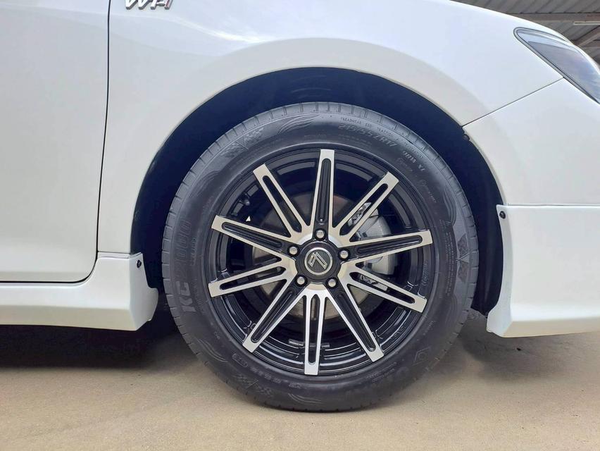 TOYOTA CAMRY 2.0 G EXTREMO ปี2014 รถประวัติดี เข้าศูนย์ตลอด ไม่เคยติดแก๊ส น้ำมันล้วนๆ สีขาว 17