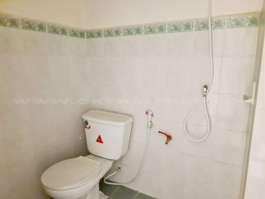 อาคารพาณิชย์ ( นวนคร ) ถ.พหลโยธิน ต.คลองหนึ่ง อ.คลองหลวง จ.ปทุมธานี 6