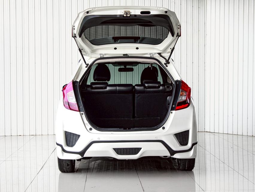 Honda Jazz 1.5 i-VTEC V+ ปี2015 โฉม ปี14-ปัจจุบัน เกียร์ออโต้