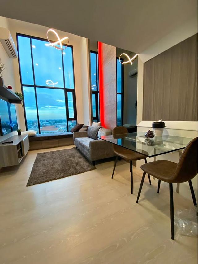 เช่าคอนโดใกล้ BTS วัดพระศรีมหาธาตุ ห้องแบบ Duplex 2ห้องนอน 1