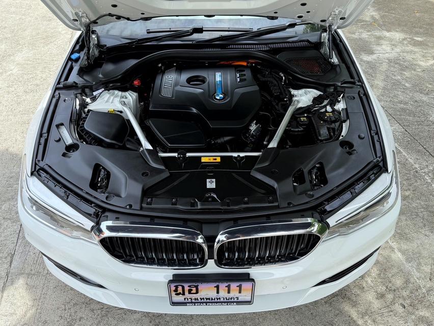 2020 BMW 530e G30 รถมือเดียวออกป้ายแดง รถวิ่งน้อย เข้าศูนย์ทุกระยะ ไม่เคยมีอุบัติเหตุครับ 14