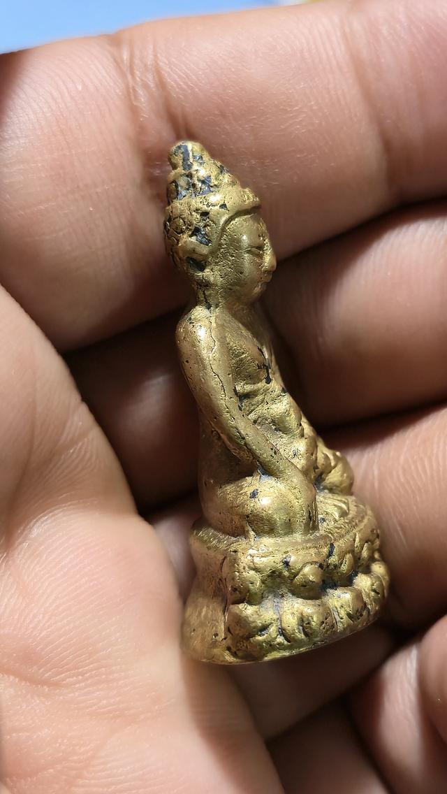 พระกริ่งเนื้อทองเหลือง ไม่ทราบที่ 4