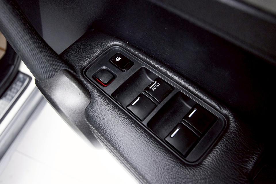  HONDA CR-V GEN3 2.0 E 2010  7