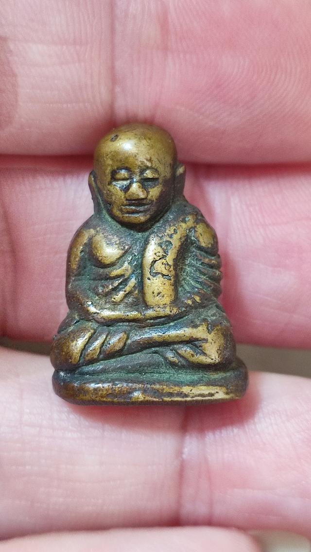 พระเครื่องเนื้อเก่า พระบ้าน