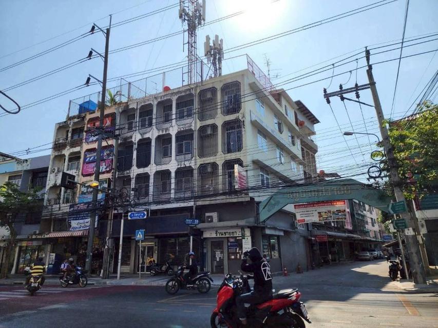 ขายอาคารพาณิชย์ 5 ชั้น ตึกมุม ติดถนนอิสรภาพ ปากซอย 33 บางกอกใหญ่ ใกล้MRT อิสรภาพ  6