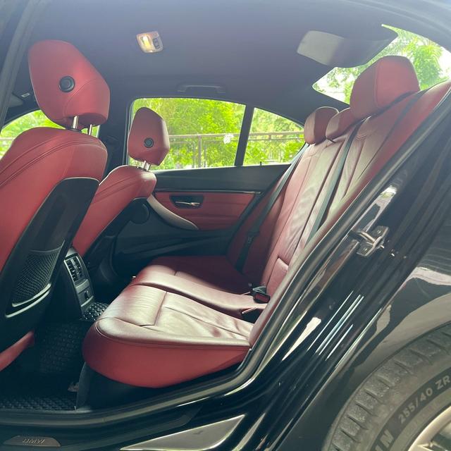 BMW 330e Limousine RHD F30 AT ปี 2017 20
