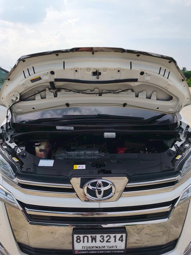 TOYOTA VELLFIRE 2.5V 2018 9