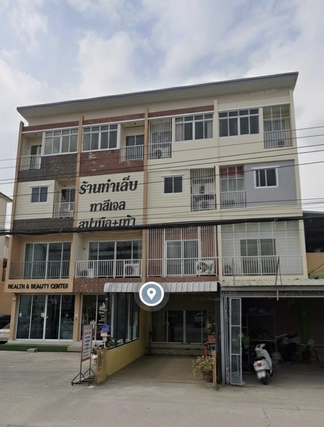 ขายอาคาร4 ชั้น ทำเลทอง หันหน้าตรงกับโลตัส โดดเด่น จุดสายตา เหมาะกับทำกิจการค้าขาย ต่อด้านหลังเพิ่มอีก2ชั้น 1