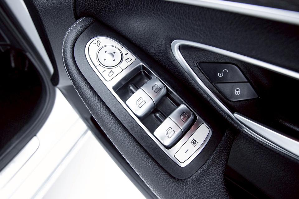 BENZ C220D 2.0 AVANTGARDE AT 2021C-Class ดีเซล ตัวท็อป Avantgarde โฉม W205 LCI รูปที่ 14