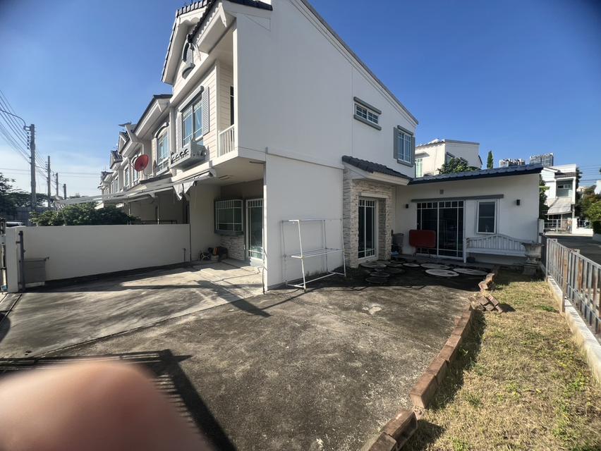 ทาวโฮม 2 ชั้น อินดี้2 บางนา กม.7 หลังริมมีพื้นที่ด้านข้างสำหรับต่อเติม 2