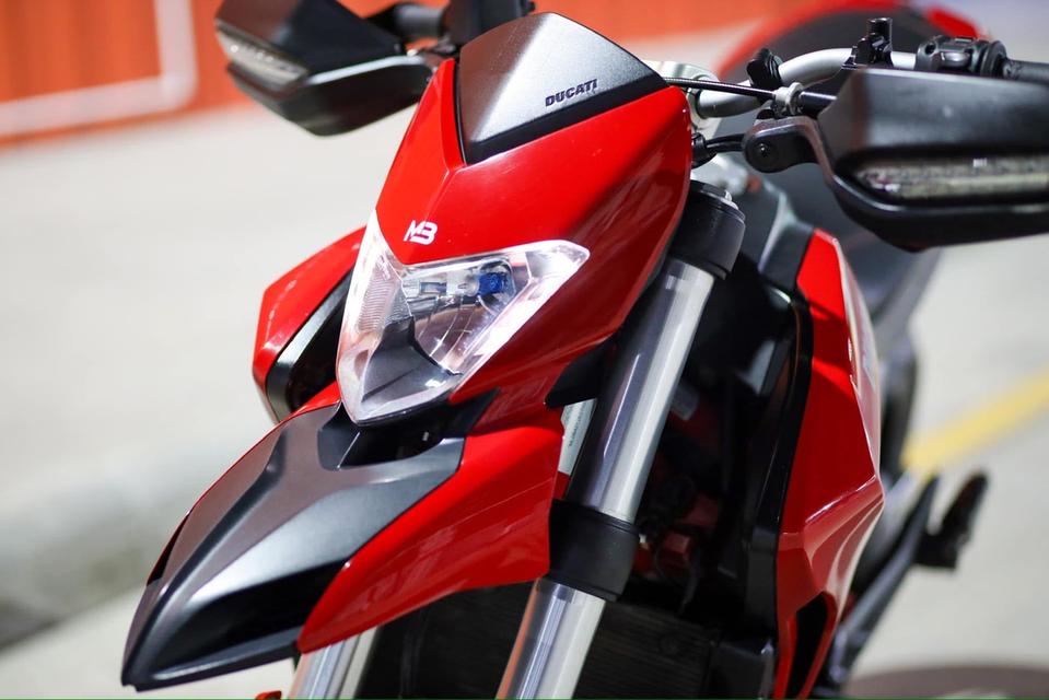 Ducati Hypermotard 939 สีแดง ปี 2019 2