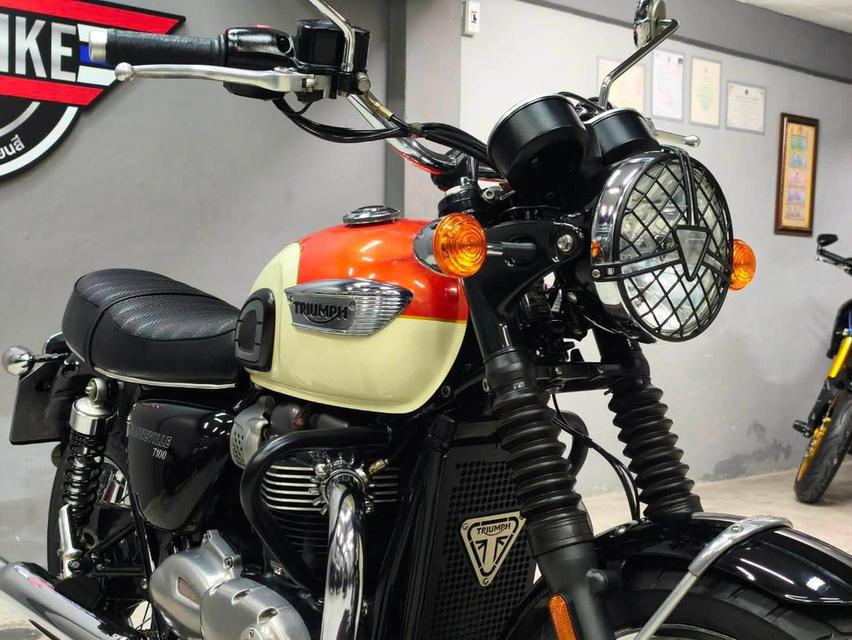 Triumph Bonneville T100 ปี 2018 abs   รถสวยมากๆ สีหายาก สไตล์ Classic รูปที่ 3