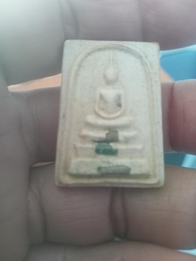 พระเครื่อง พระผงลพ.คูณฝั่งตะกรุด3กษัตริ์ปั36