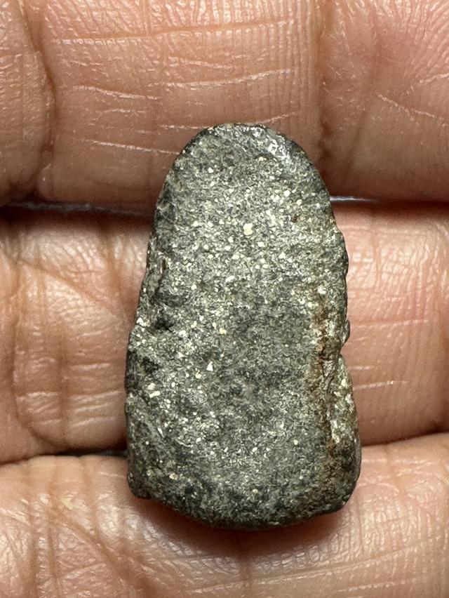 พระชัยหม่อมมิตร (พิมพ์สมาธิเม็ดบัว) เนื้อผงใบลานคลุกรัก หลวงพ่อพริ้ง วัดบางปะกอก กทม. รูปย่อยที่ 2